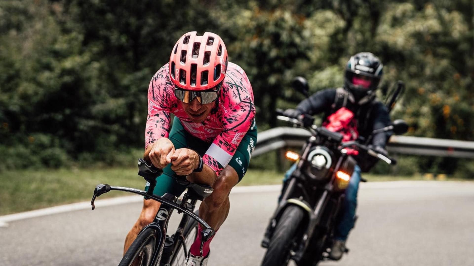 Kolumbijec Uran se po konci cyklistické kariéry chce stát profesionálním fotbalistou?!